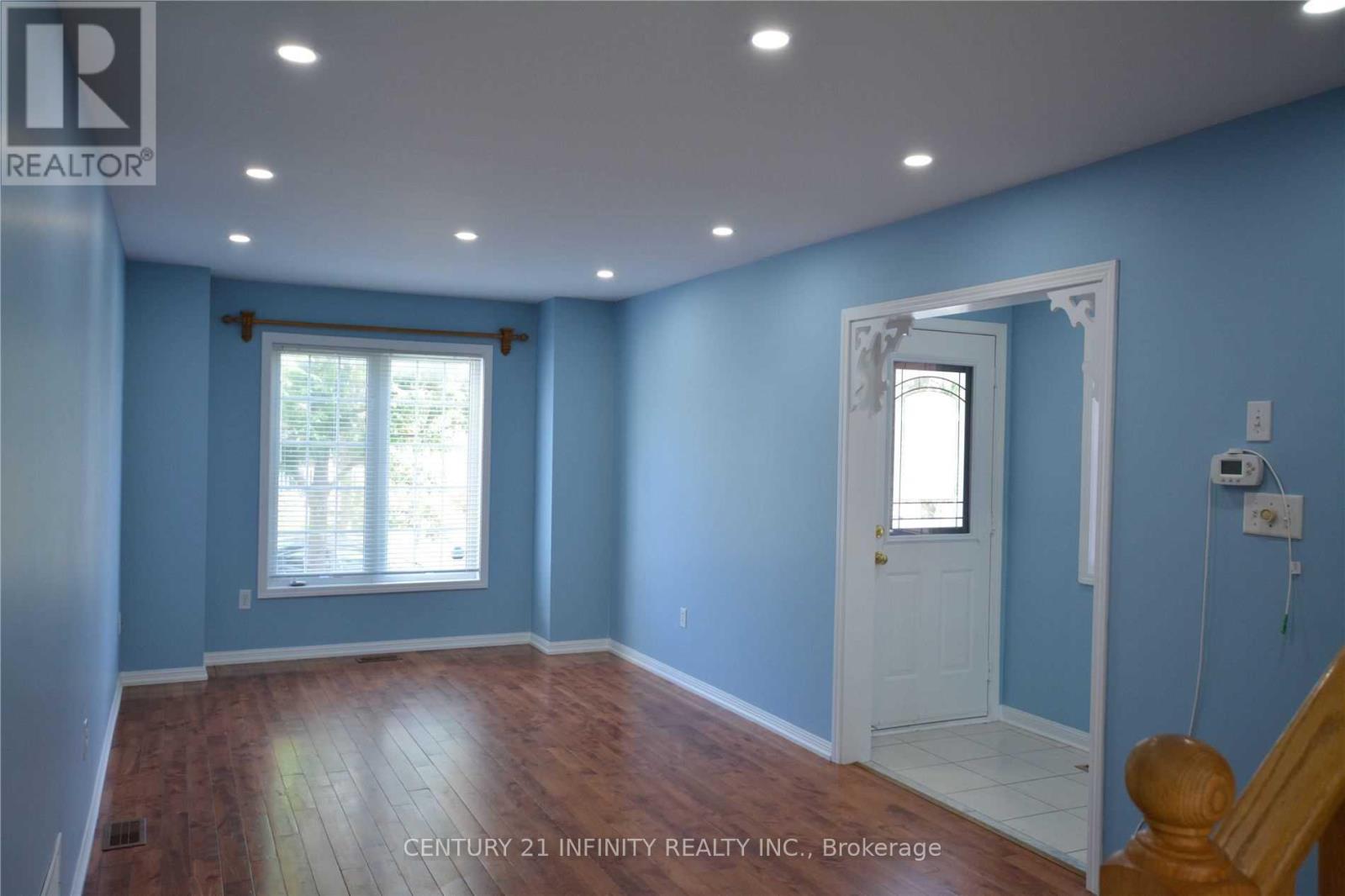 5 Dusk Owl Drive, Toronto (Rouge), Ontario  M1X 1Y1 - Photo 3 - E13594700