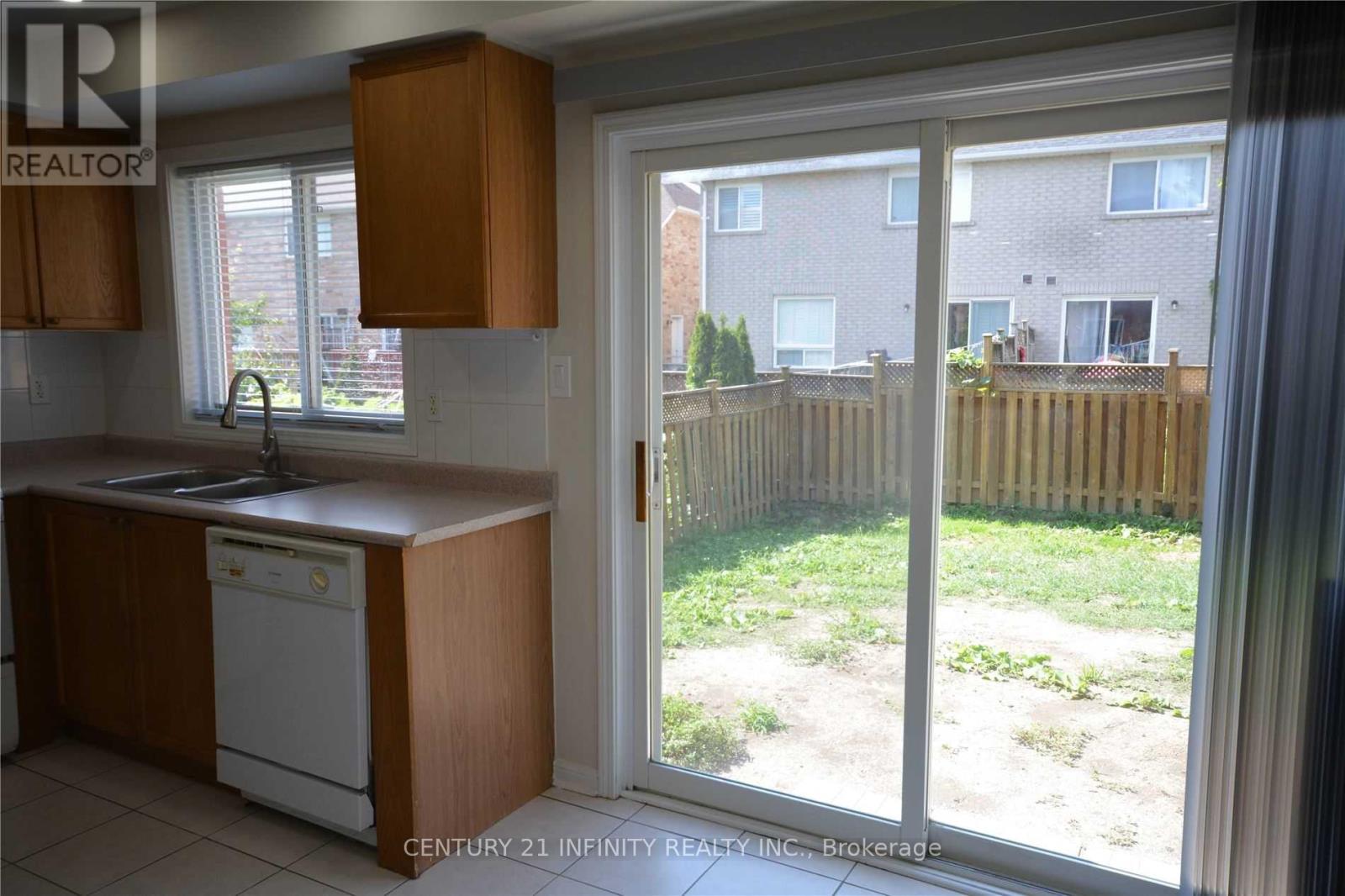 5 Dusk Owl Drive, Toronto (Rouge), Ontario  M1X 1Y1 - Photo 8 - E13594700