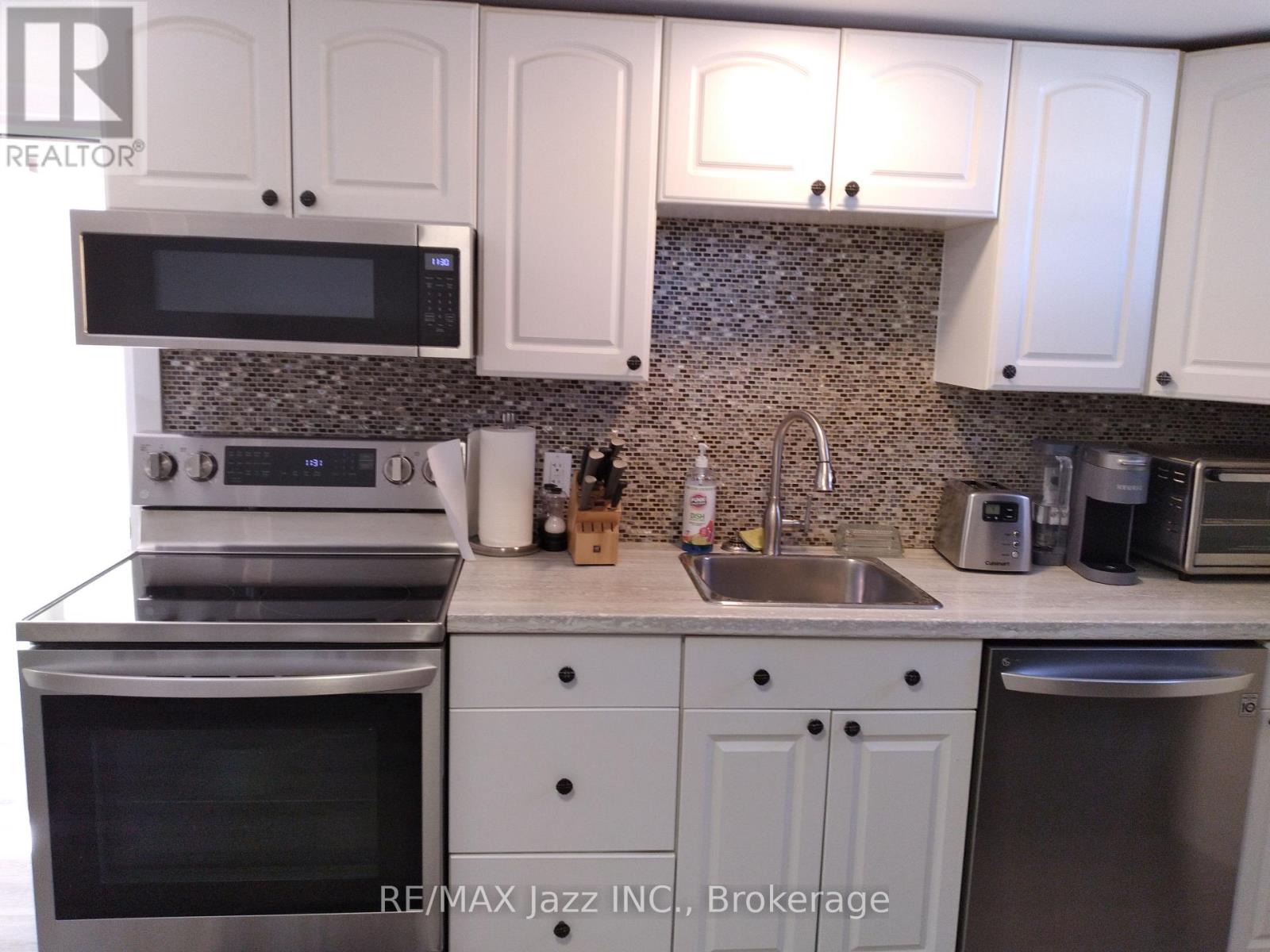 Unit 2 - 751 Phillip Murray Avenue, Oshawa, Ontario  L1J 1J2 - Photo 6 - E13594732