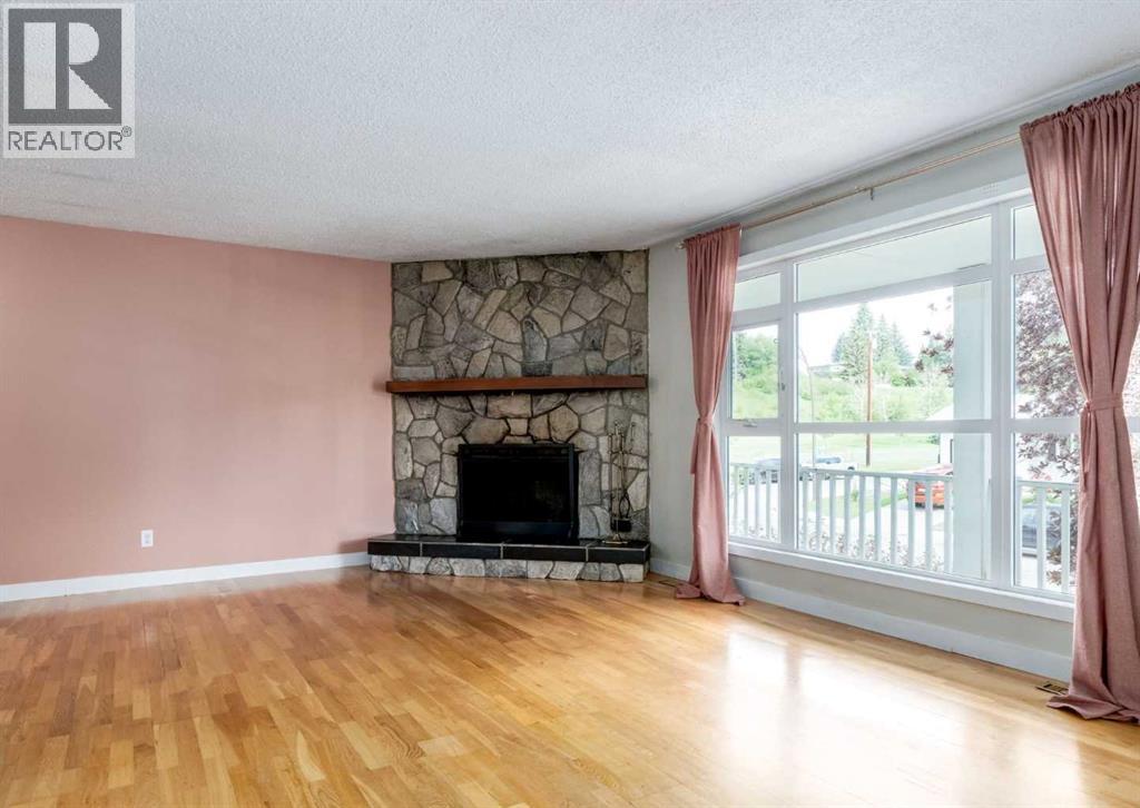 7 Lake Sylvan Close Se, Calgary, Alberta  T2J 3E5 - Photo 2 - A2329640