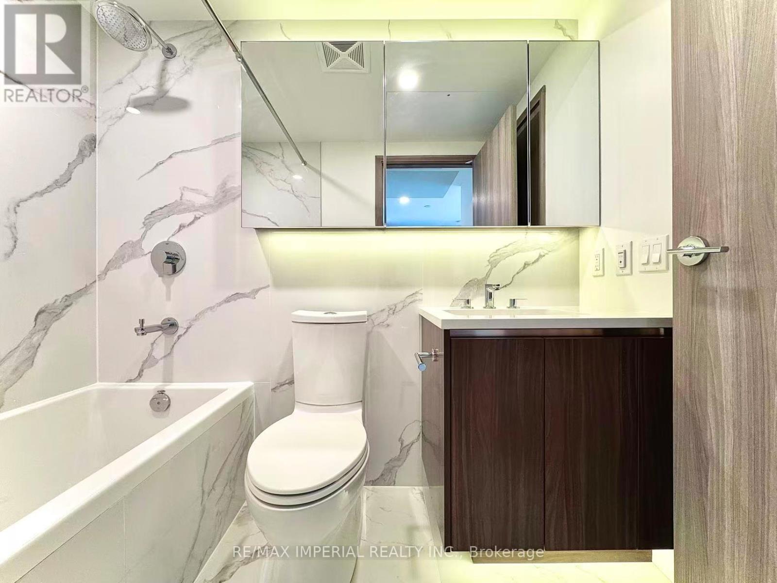 5701 - 3 Concord Cityplace Way, Toronto, Ontario  M5V 0X4 - Photo 4 - C13594670