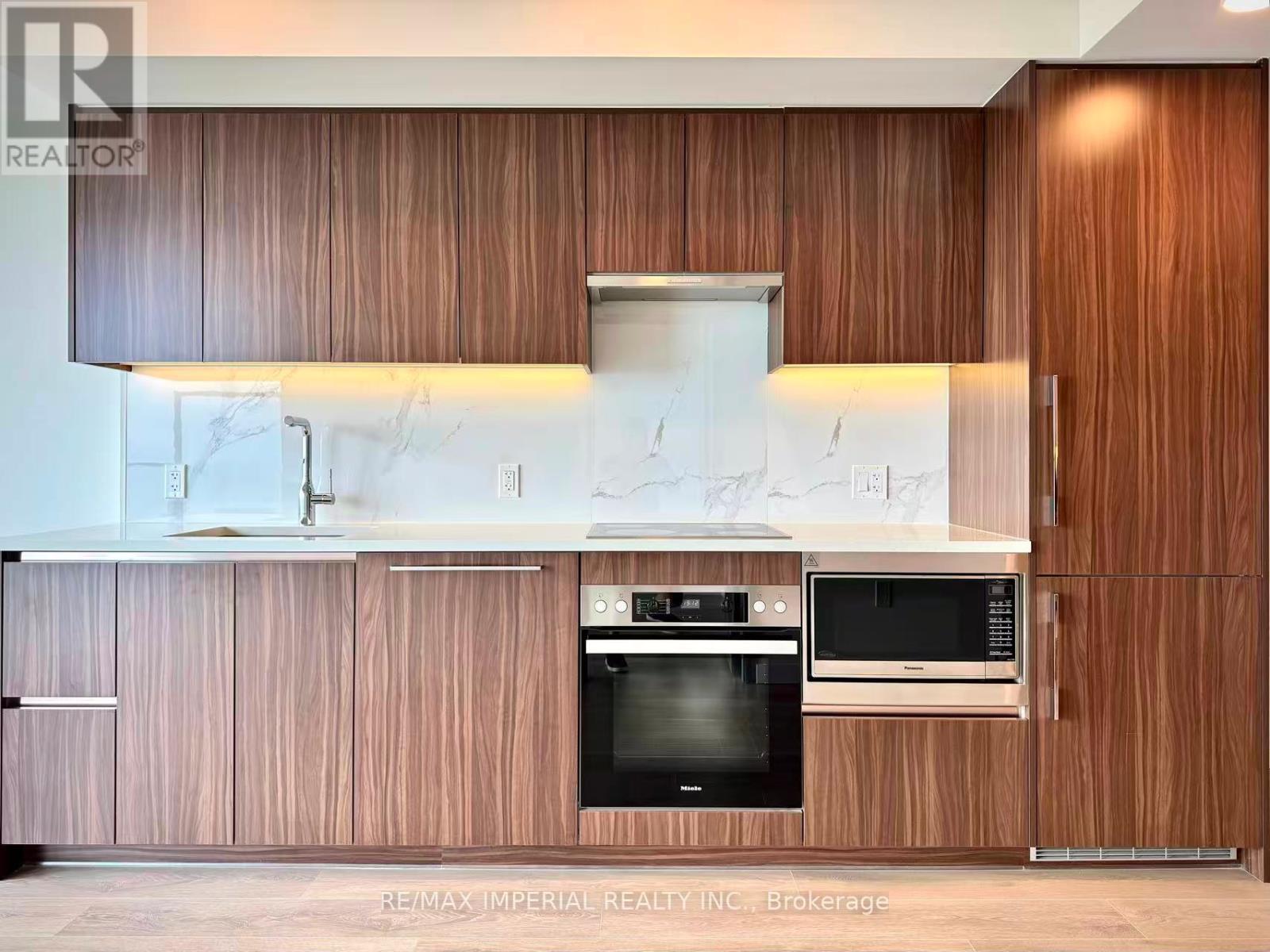 5701 - 3 Concord Cityplace Way, Toronto, Ontario  M5V 0X4 - Photo 5 - C13594670