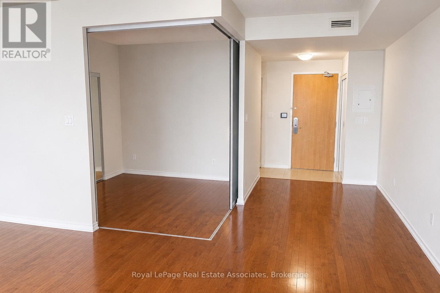 4211 - 65 Bremner Boulevard, Toronto, Ontario  M5J 0A7 - Photo 6 - C13594678