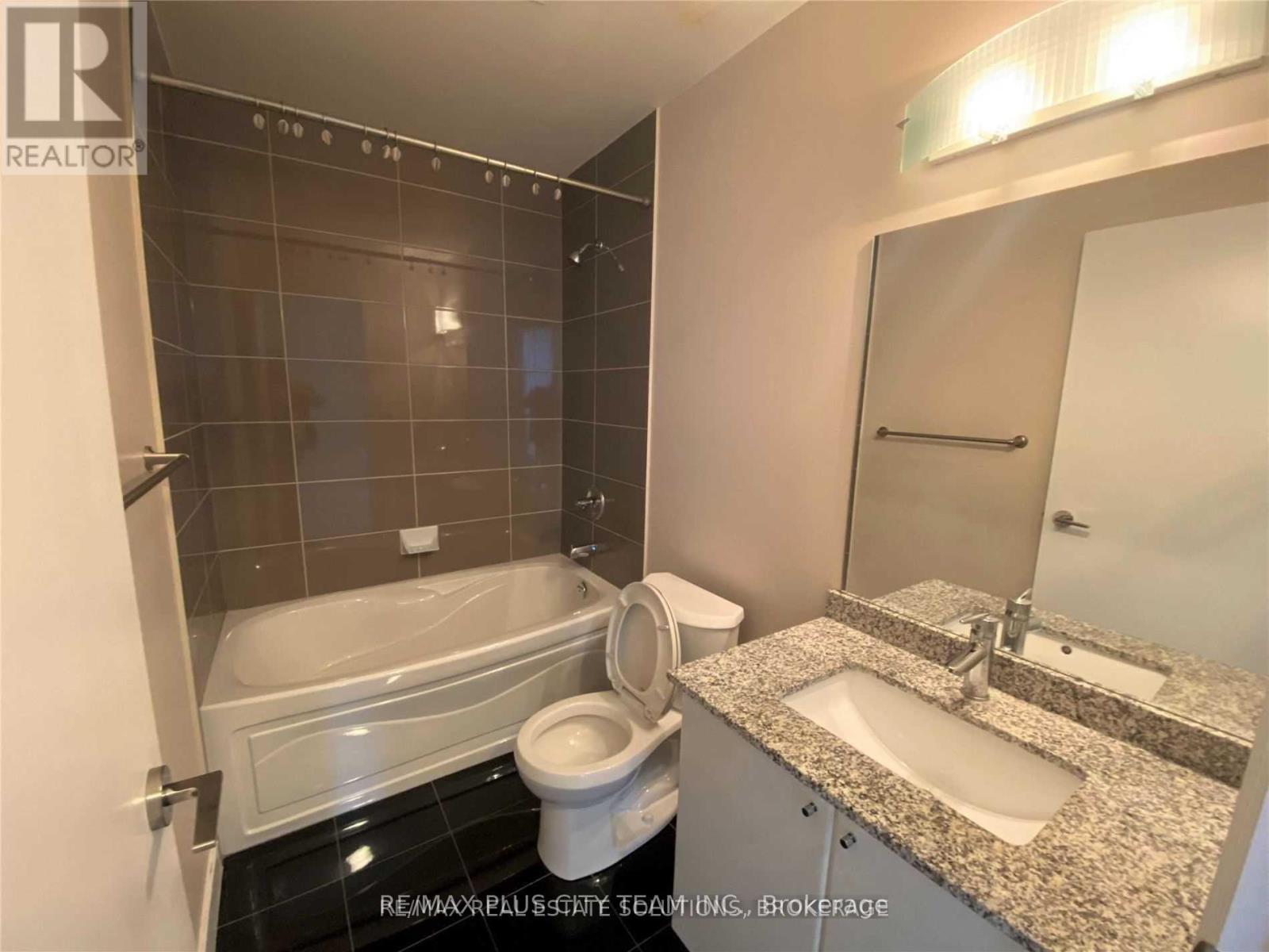 3301 - 18 Harbour Street, Toronto, Ontario  M5J 2Z6 - Photo 10 - C13594690