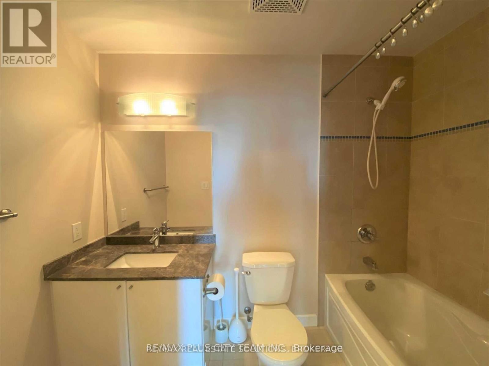 3301 - 18 Harbour Street, Toronto, Ontario  M5J 2Z6 - Photo 11 - C13594690