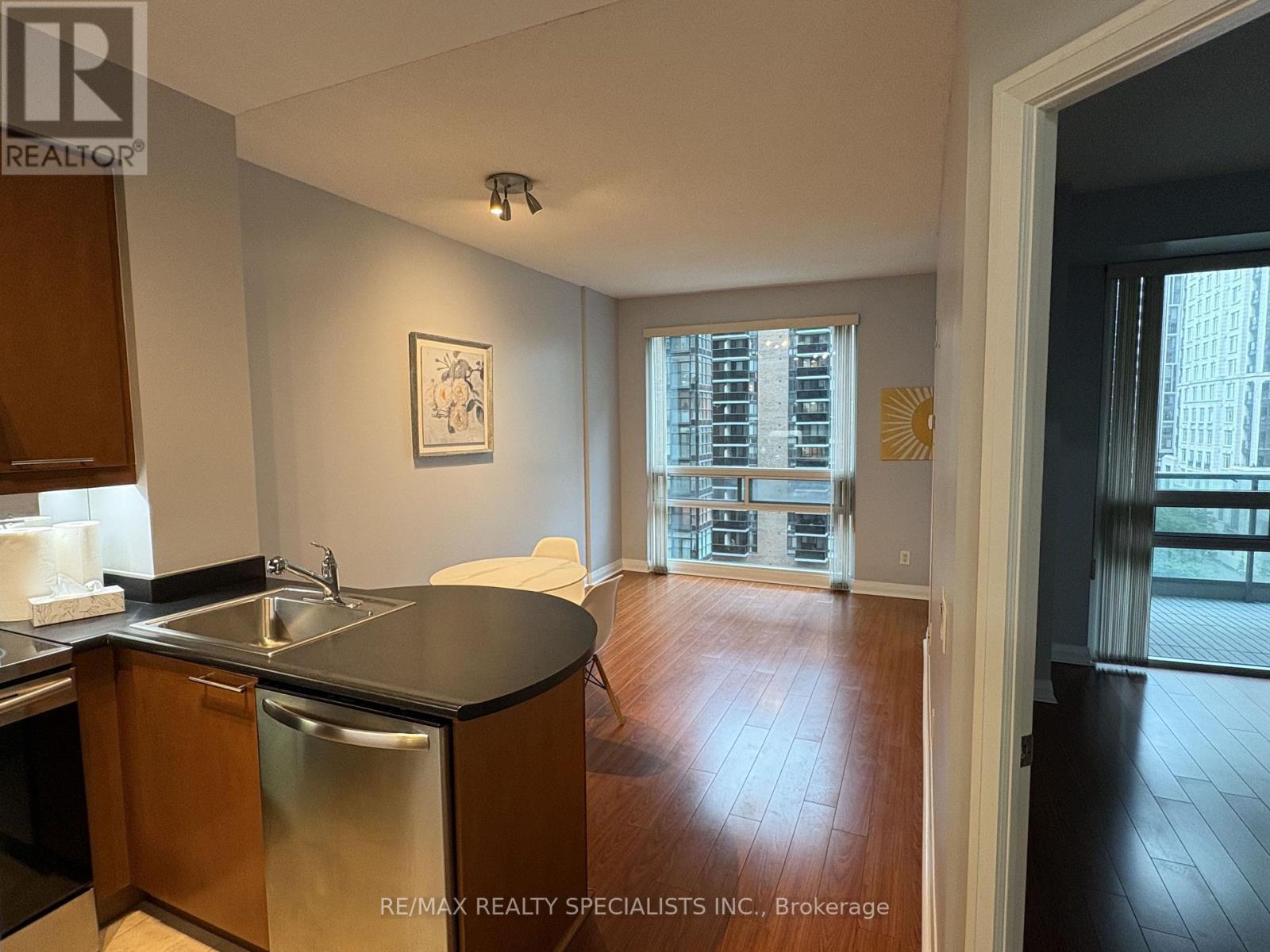 703 - 1121 Bay Street, Toronto, Ontario  M5S 3L9 - Photo 6 - C13594722