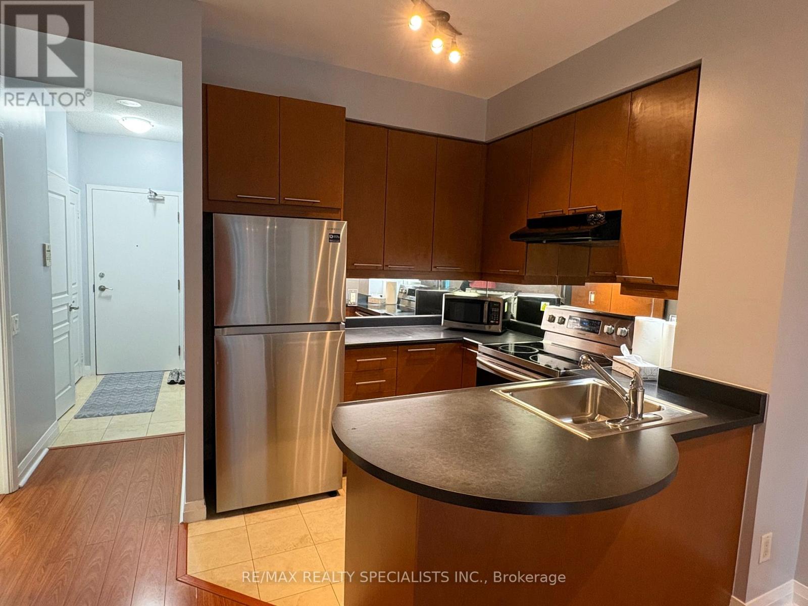 703 - 1121 Bay Street, Toronto, Ontario  M5S 3L9 - Photo 8 - C13594722