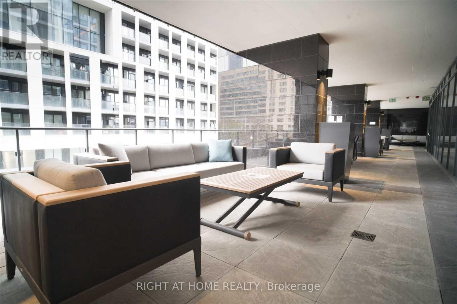 2002 - 181 Dundas Street, Toronto, Ontario  M5A 0N5 - Photo 15 - C13594740