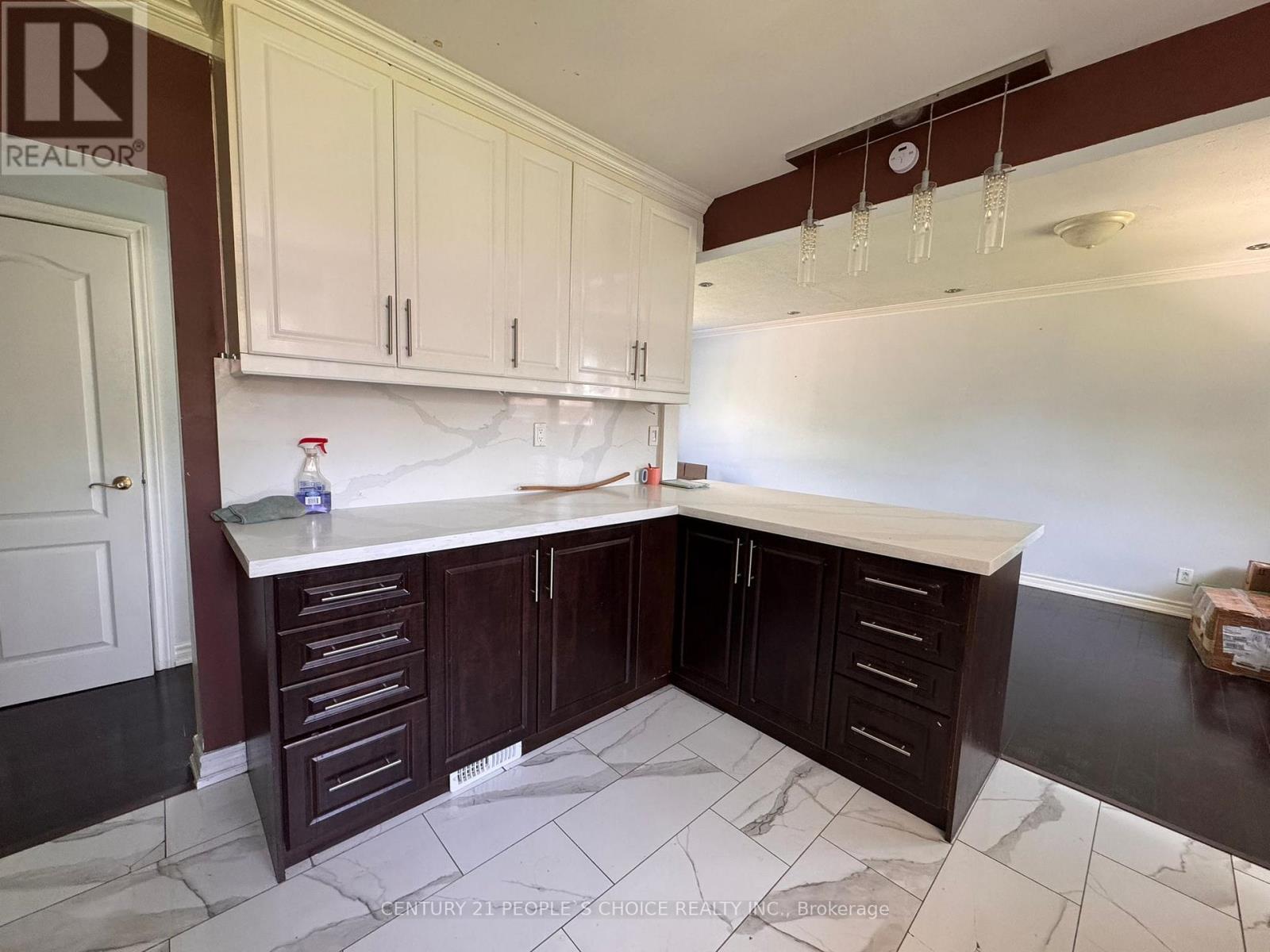 59 Westhumber Boulevard, Toronto, Ontario  M9W 3M7 - Photo 8 - W13594698