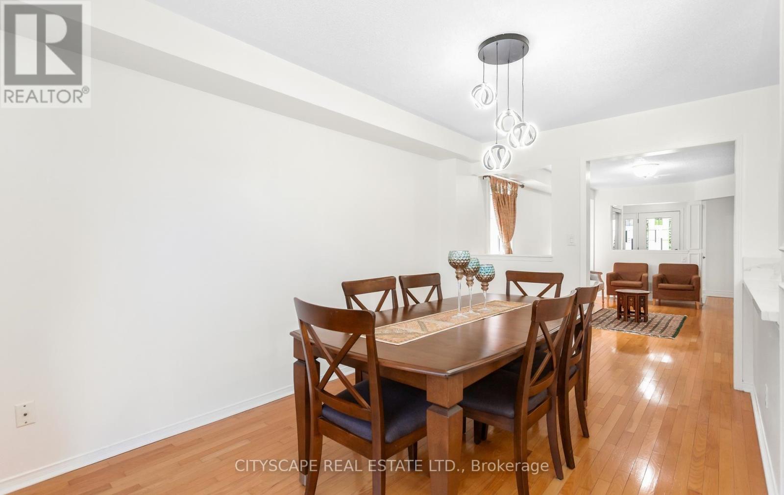 5685 Topaz Place, Mississauga, Ontario  L5M 7B8 - Photo 11 - W13594724