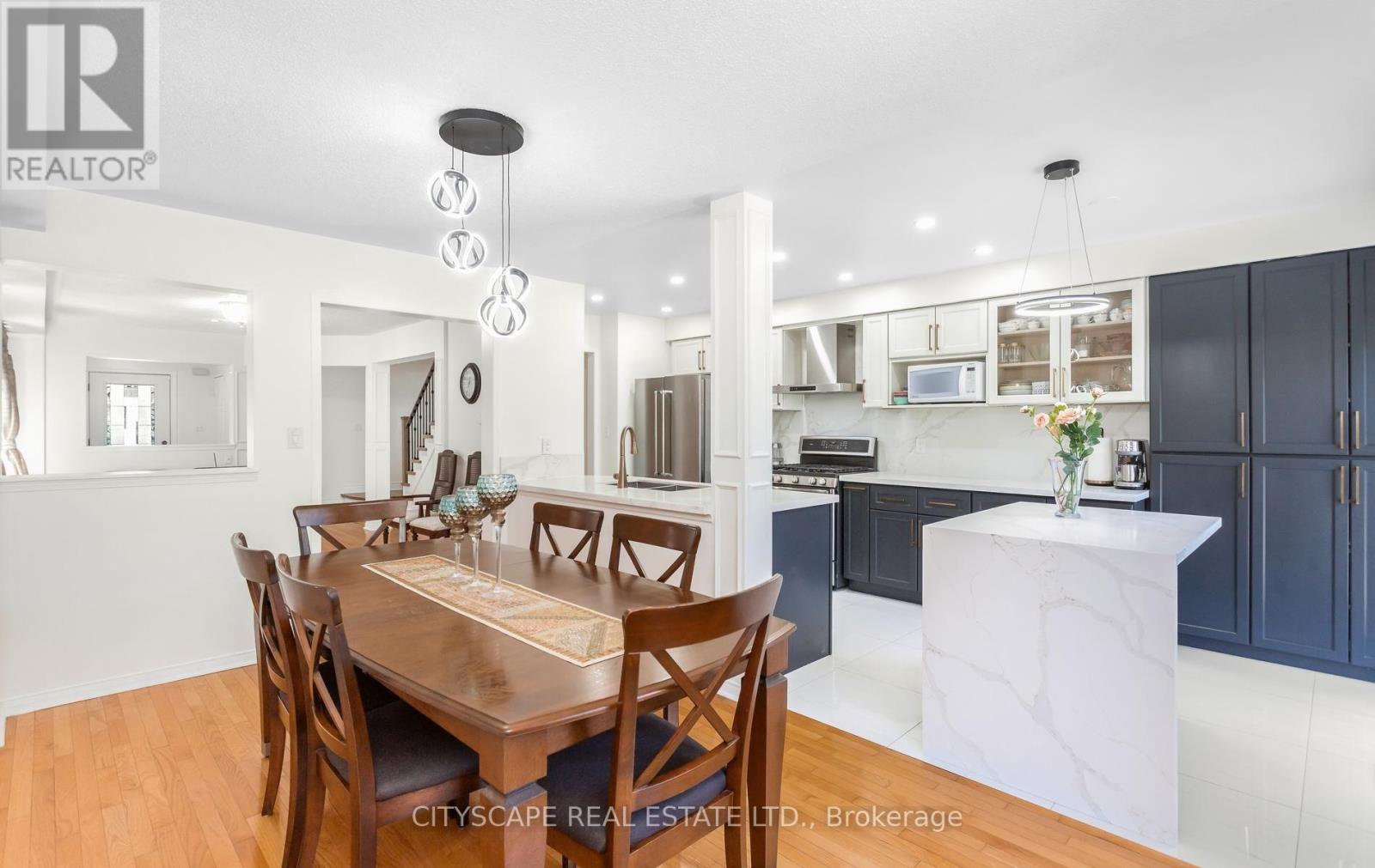 5685 Topaz Place, Mississauga, Ontario  L5M 7B8 - Photo 12 - W13594724