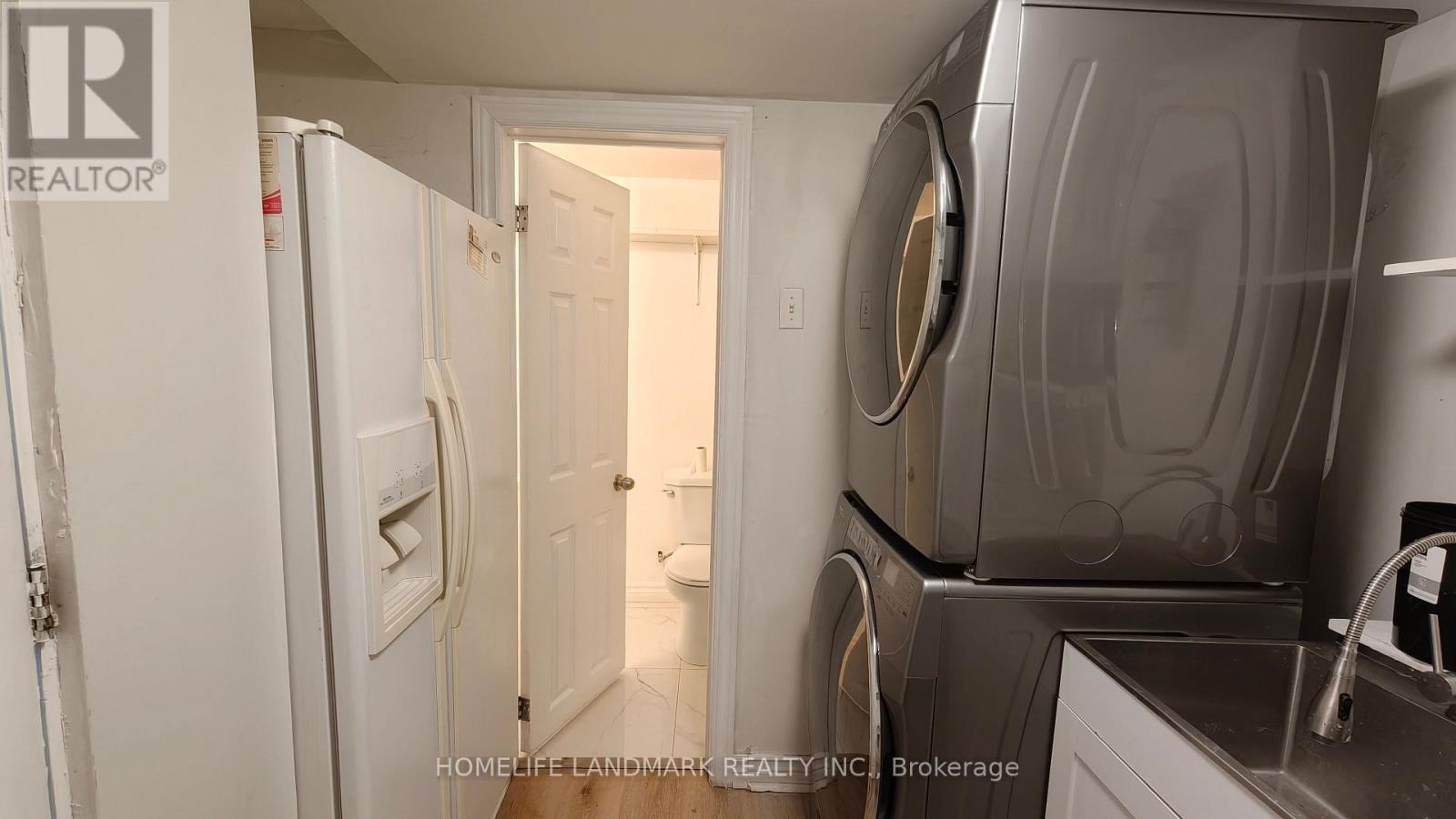 Basement #2 - 385 Marybay Crescent, Richmond Hill, Ontario  L4C 2X5 - Photo 13 - N13471688