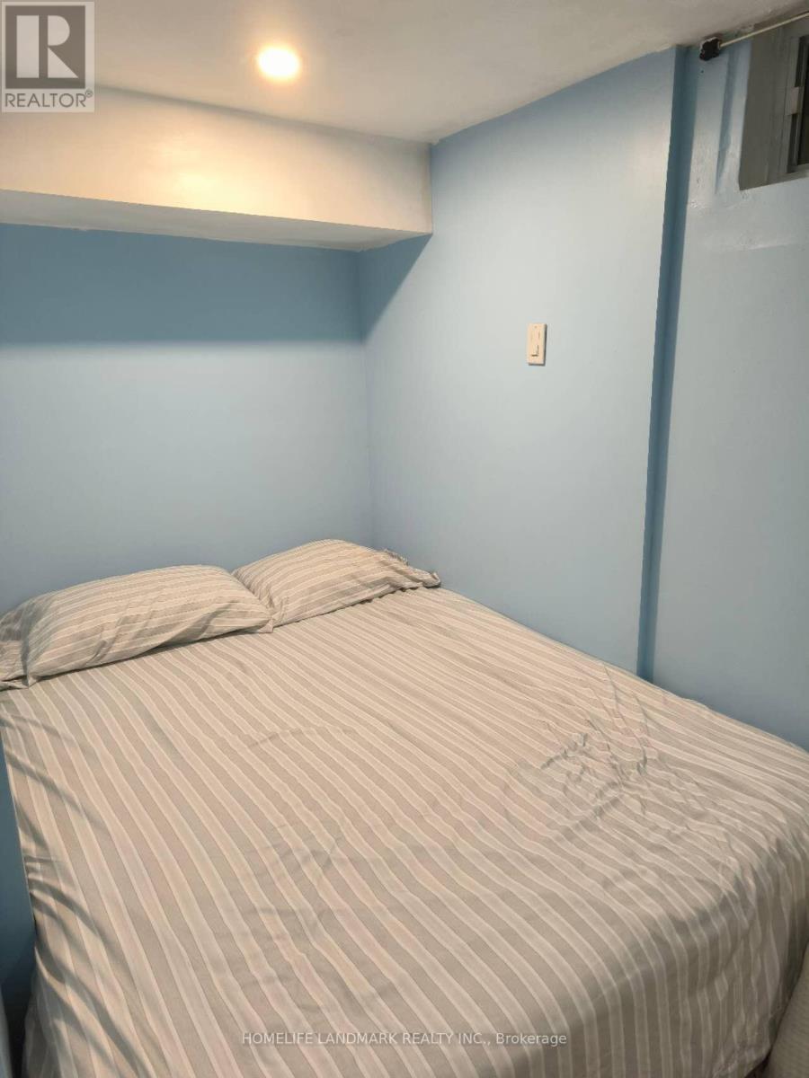 Basement #2 - 385 Marybay Crescent, Richmond Hill, Ontario  L4C 2X5 - Photo 6 - N13471688