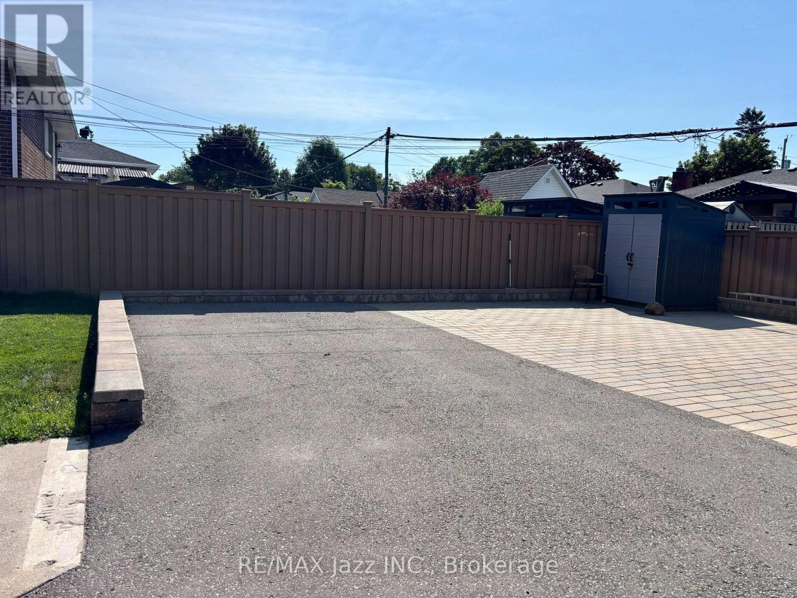 Unit 2 - 751 Phillip Murray Avenue, Oshawa, Ontario  L1J 1J2 - Photo 17 - E13594732