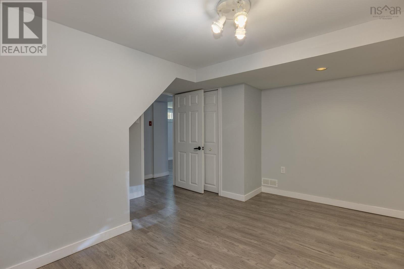 6975 Ward Avenue Avenue, Halifax, Nova Scotia  B3L 2K6 - Photo 42 - 202613947