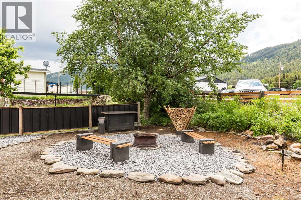 11333 20 Avenue, Blairmore, Alberta  T0K 0E0 - Photo 48 - A2325759