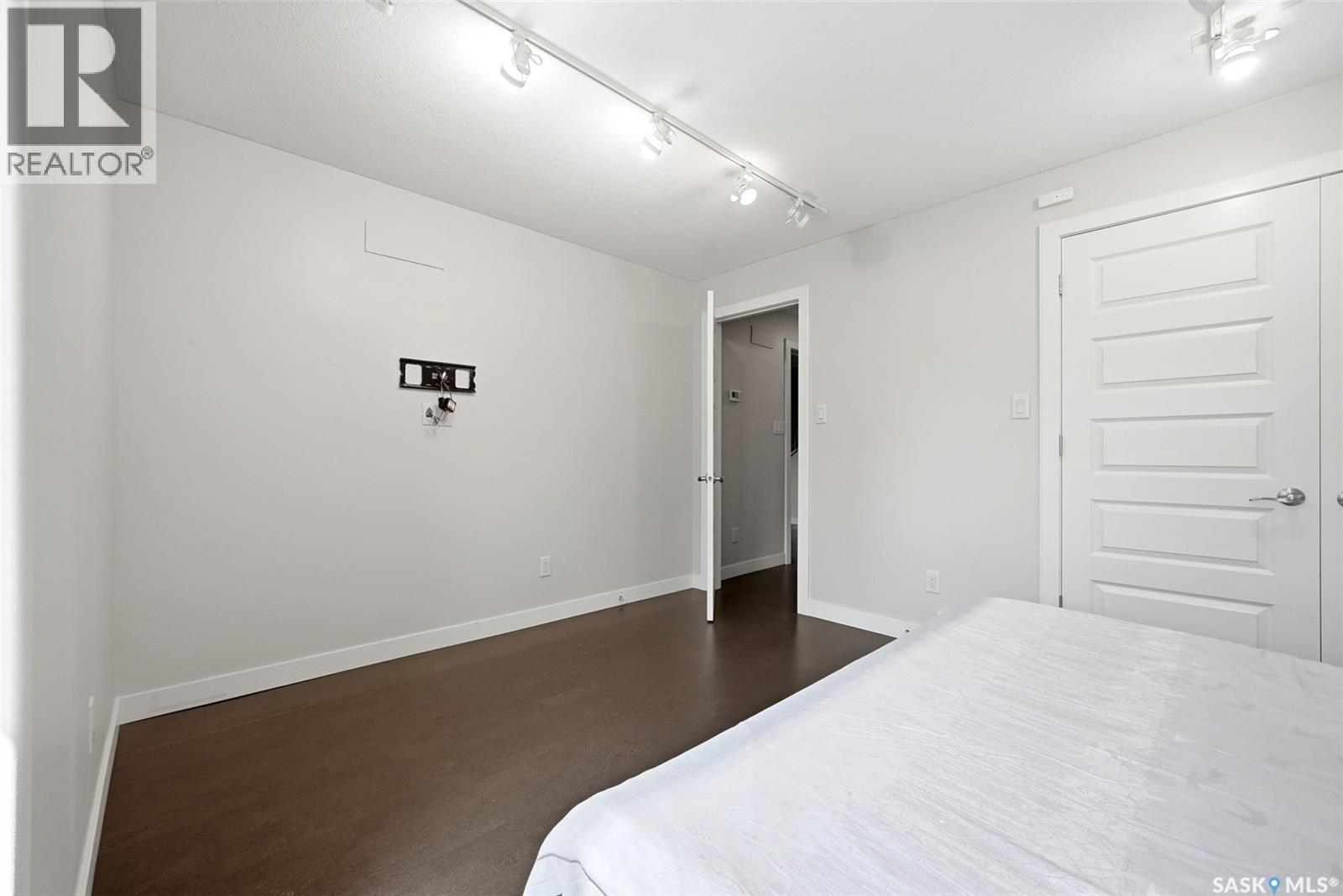 2423 Linner Bay, Regina, Saskatchewan  S4V 1K3 - Photo 56 - SK043342