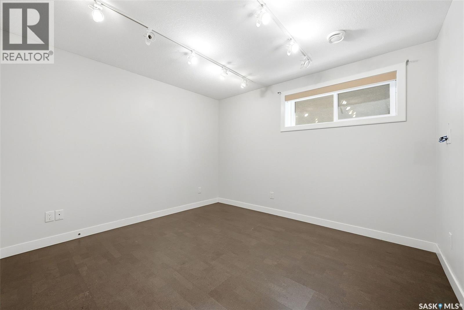 2423 Linner Bay, Regina, Saskatchewan  S4V 1K3 - Photo 57 - SK043342