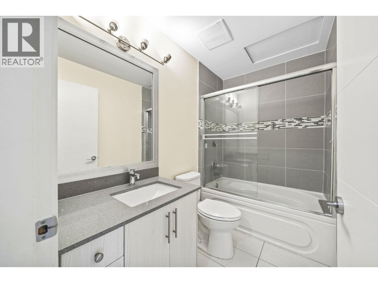 2 4191 No.4 Road, Richmond, British Columbia  V6X 2M2 - Photo 32 - R3149040