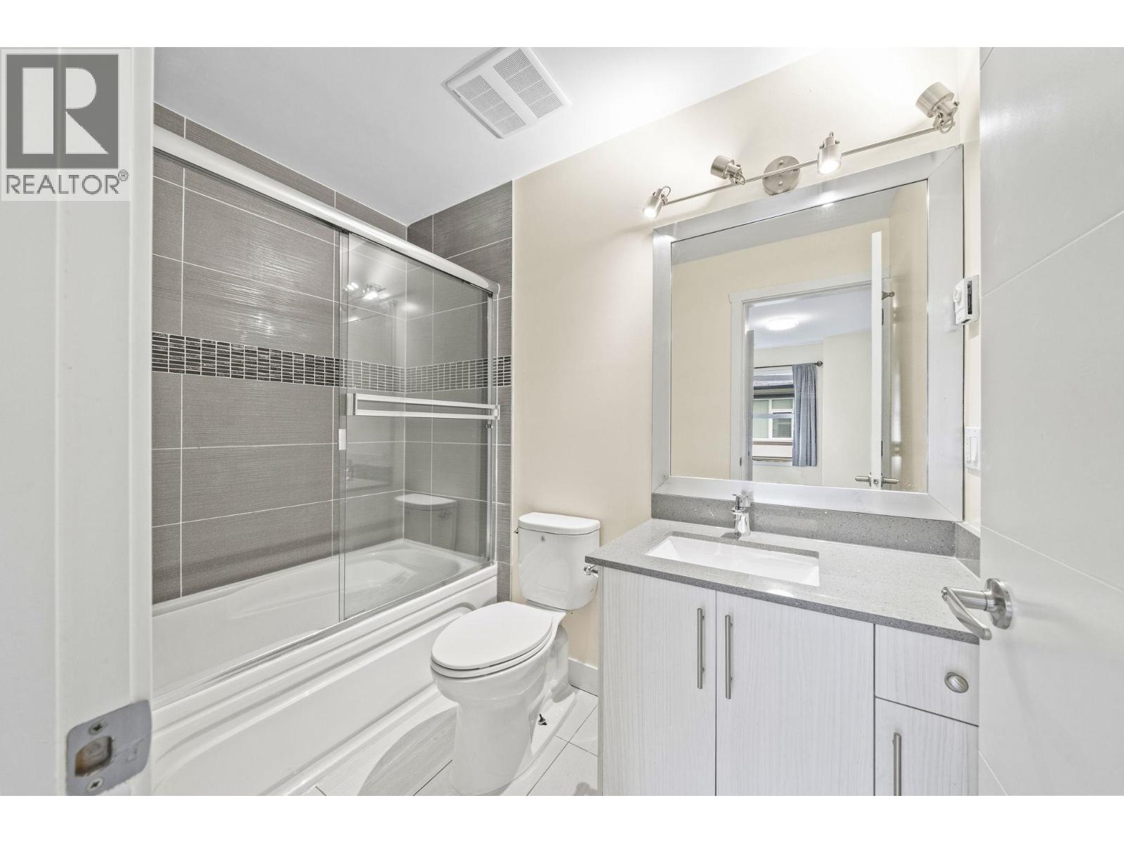 2 4191 No.4 Road, Richmond, British Columbia  V6X 2M2 - Photo 24 - R3149040