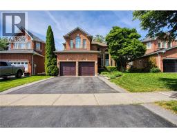 5 SHETLAND Drive, Waterdown, Ontario