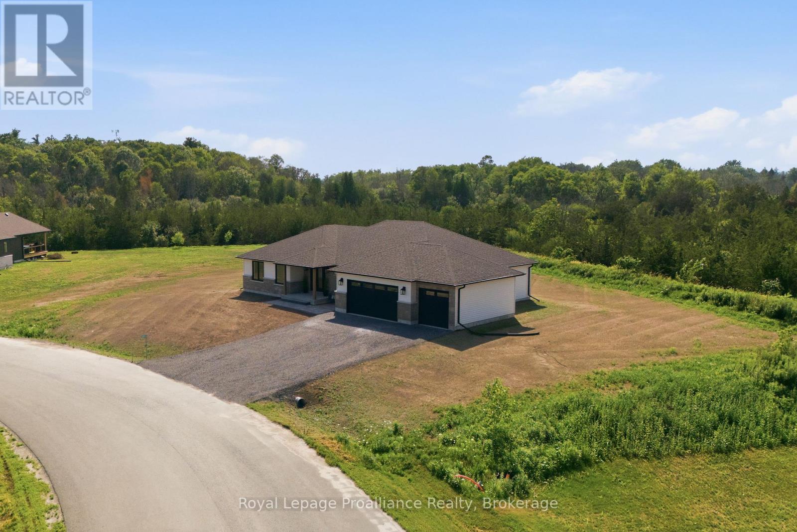 393 Michael's Way, Prince Edward County (Ameliasburg Ward), Ontario  K0K 1L0 - Photo 2 - X13594792