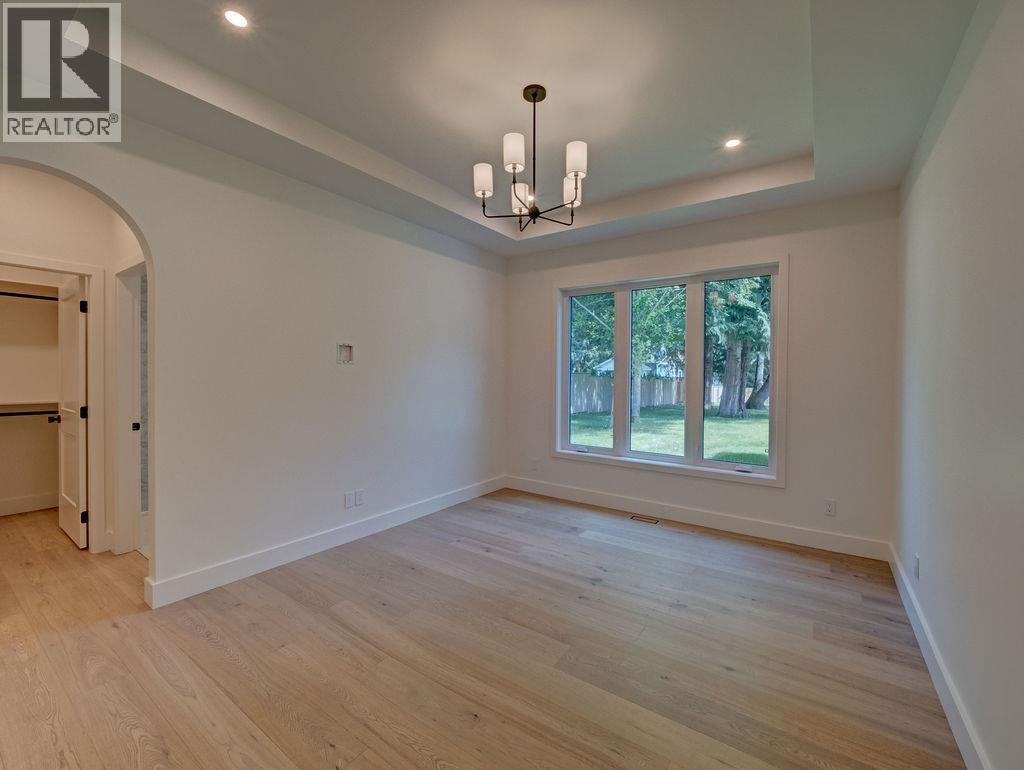 414 Solaz Place, Gibsons, British Columbia  V0N 1V5 - Photo 20 - R3131535