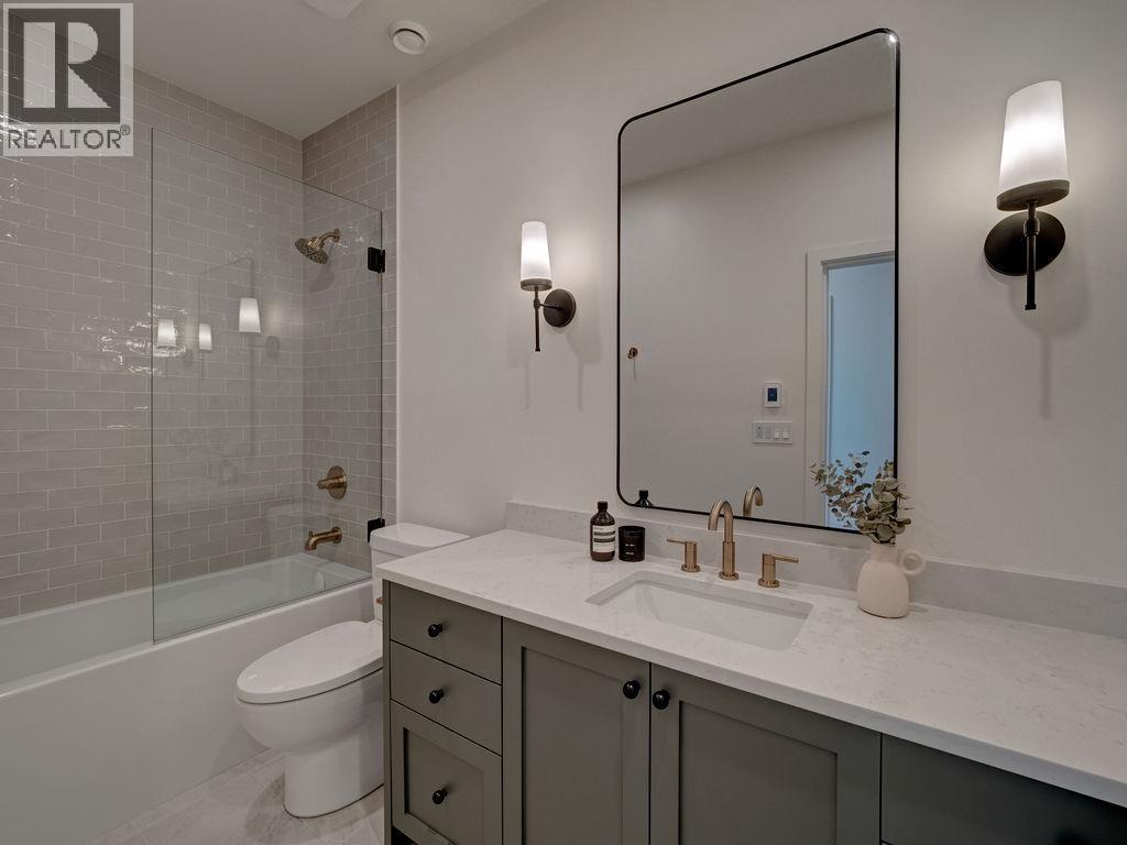 414 Solaz Place, Gibsons, British Columbia  V0N 1V5 - Photo 27 - R3131535