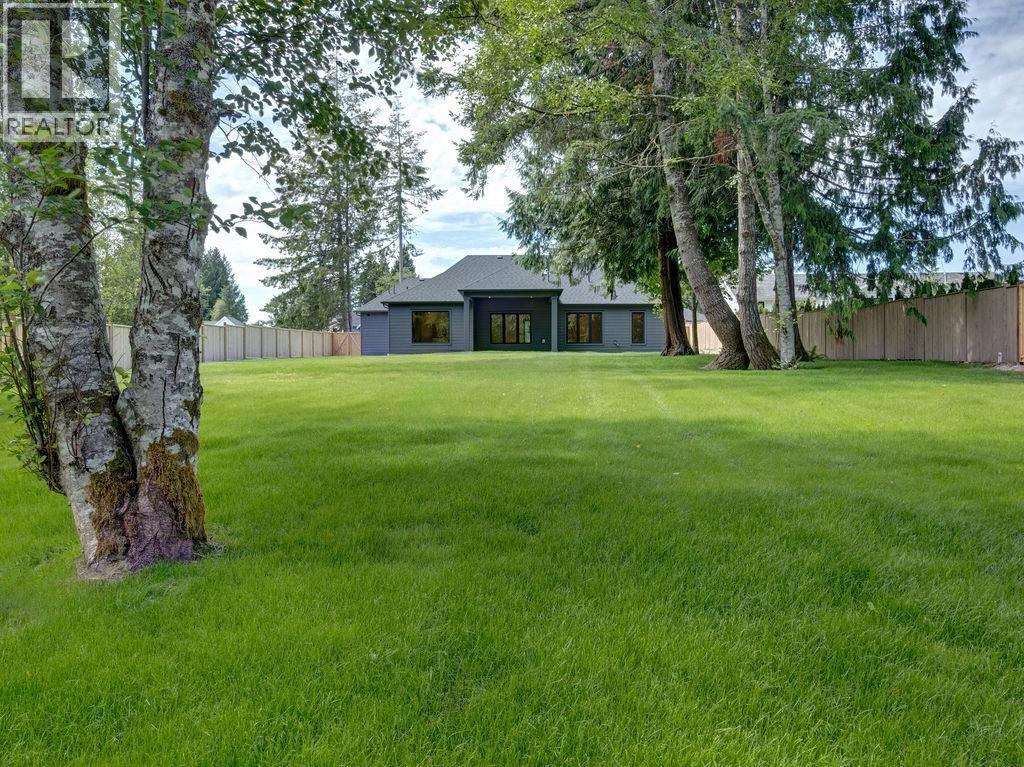 414 Solaz Place, Gibsons, British Columbia  V0N 1V5 - Photo 36 - R3131535