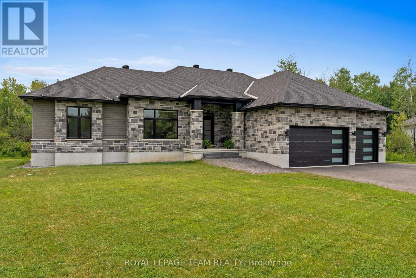 176 Country Meadow Drive, Ottawa, Ontario  K0A 1L0 - Photo 2 - X13594920