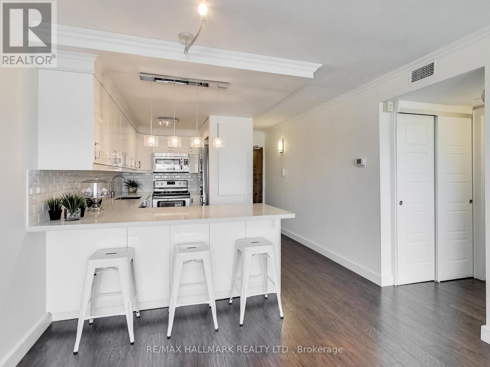 1509 - 914 Yonge Street, Toronto, Ontario  M4W 3C8 - Photo 4 - C13594814