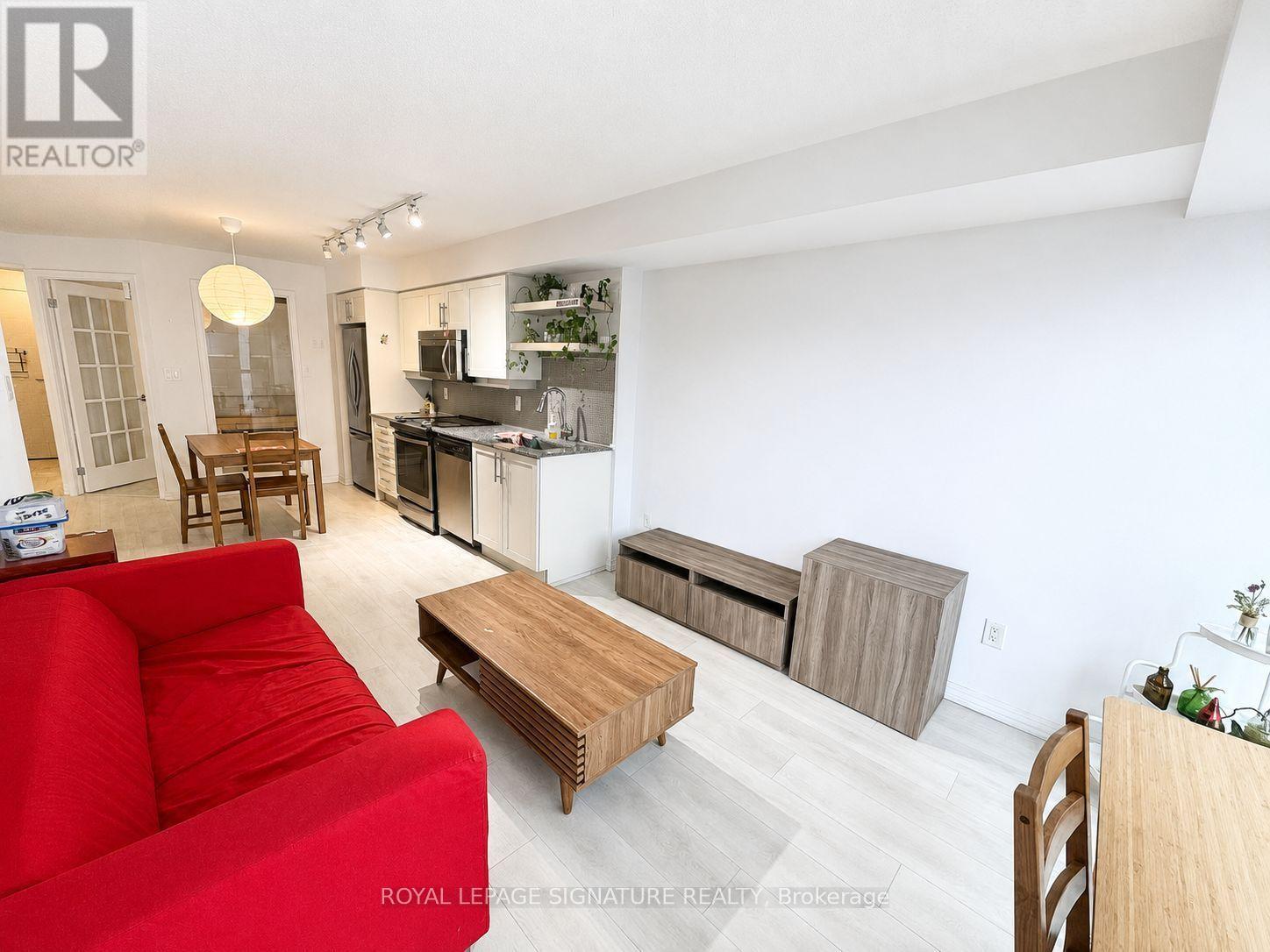 903 - 400 Adelaide Street E, Toronto, Ontario  M5A 1N4 - Photo 3 - C13594824