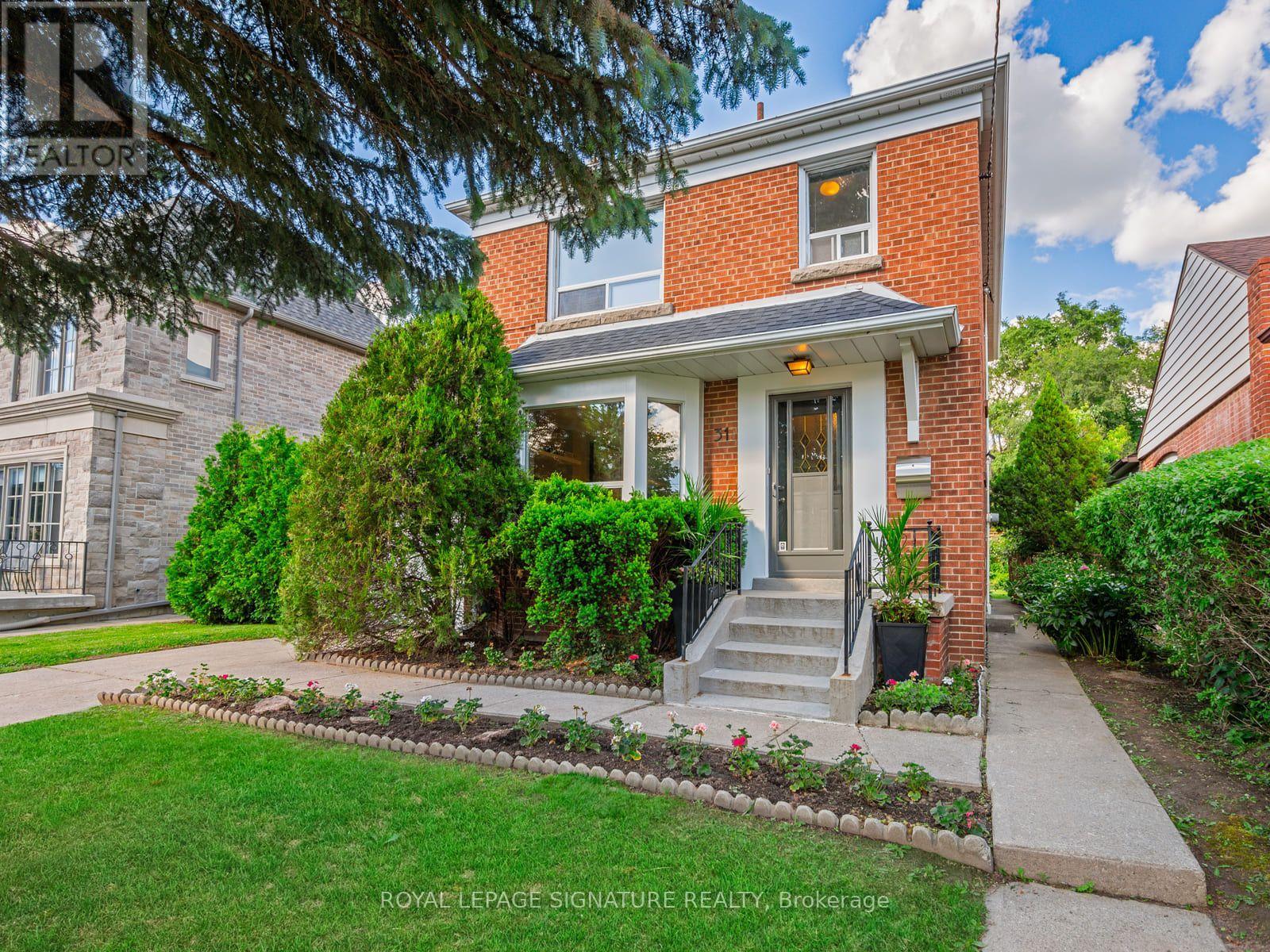 31 Brookview Drive, Toronto, Ontario  M6A 2K4 - Photo 1 - C13594858