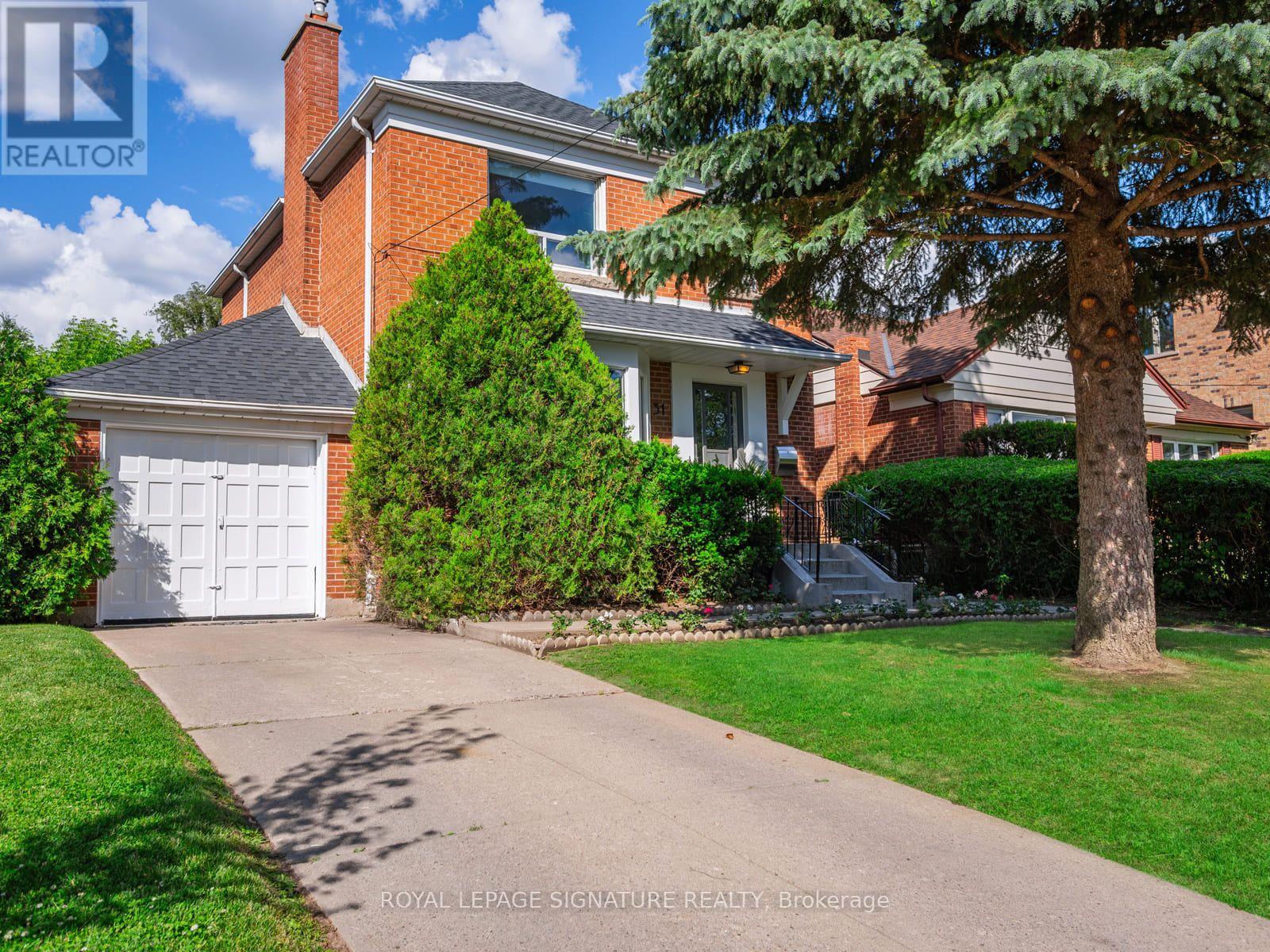 31 Brookview Drive, Toronto, Ontario  M6A 2K4 - Photo 2 - C13594858