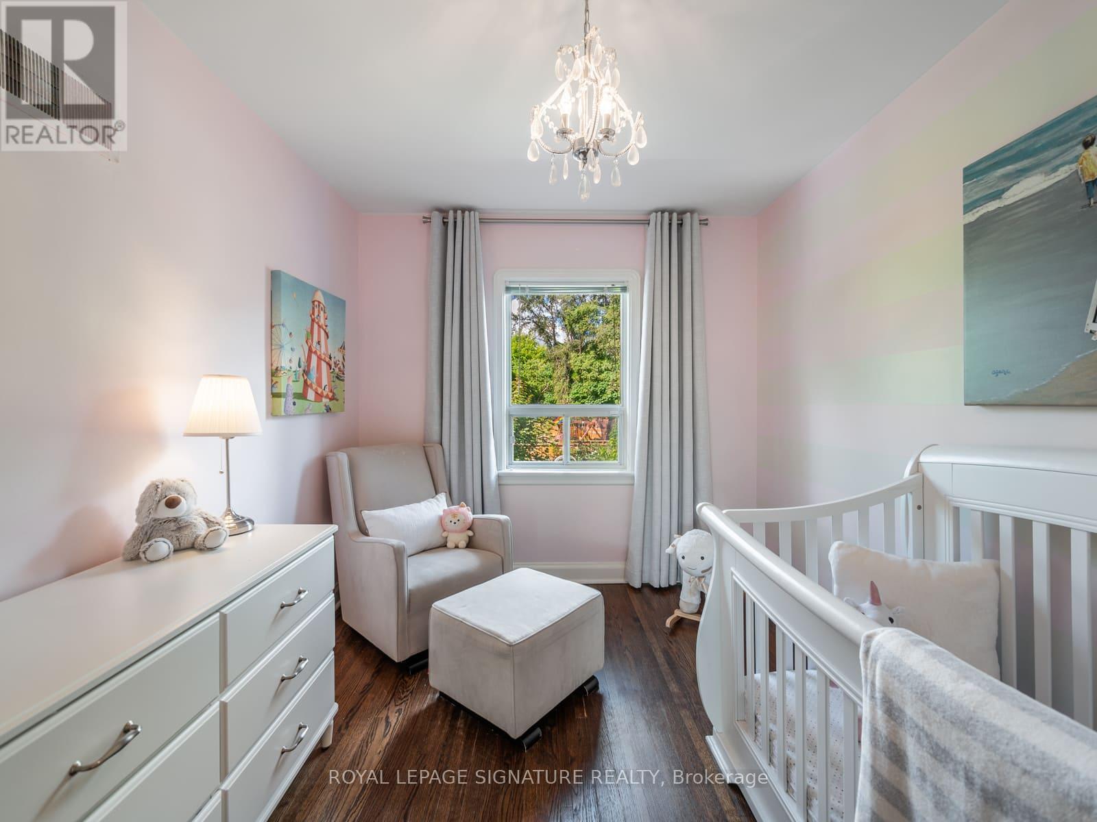 31 Brookview Drive, Toronto, Ontario  M6A 2K4 - Photo 23 - C13594858