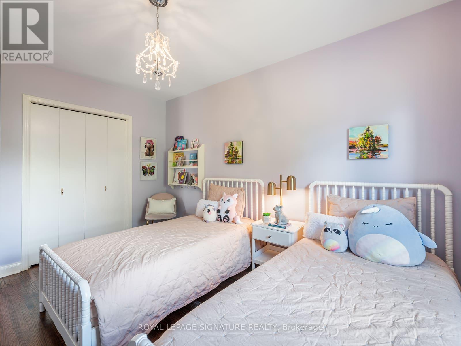31 Brookview Drive, Toronto, Ontario  M6A 2K4 - Photo 27 - C13594858