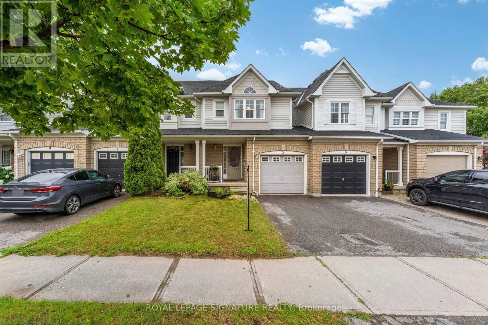 5 FAWCETT AVENUE, Whitby, Ontario