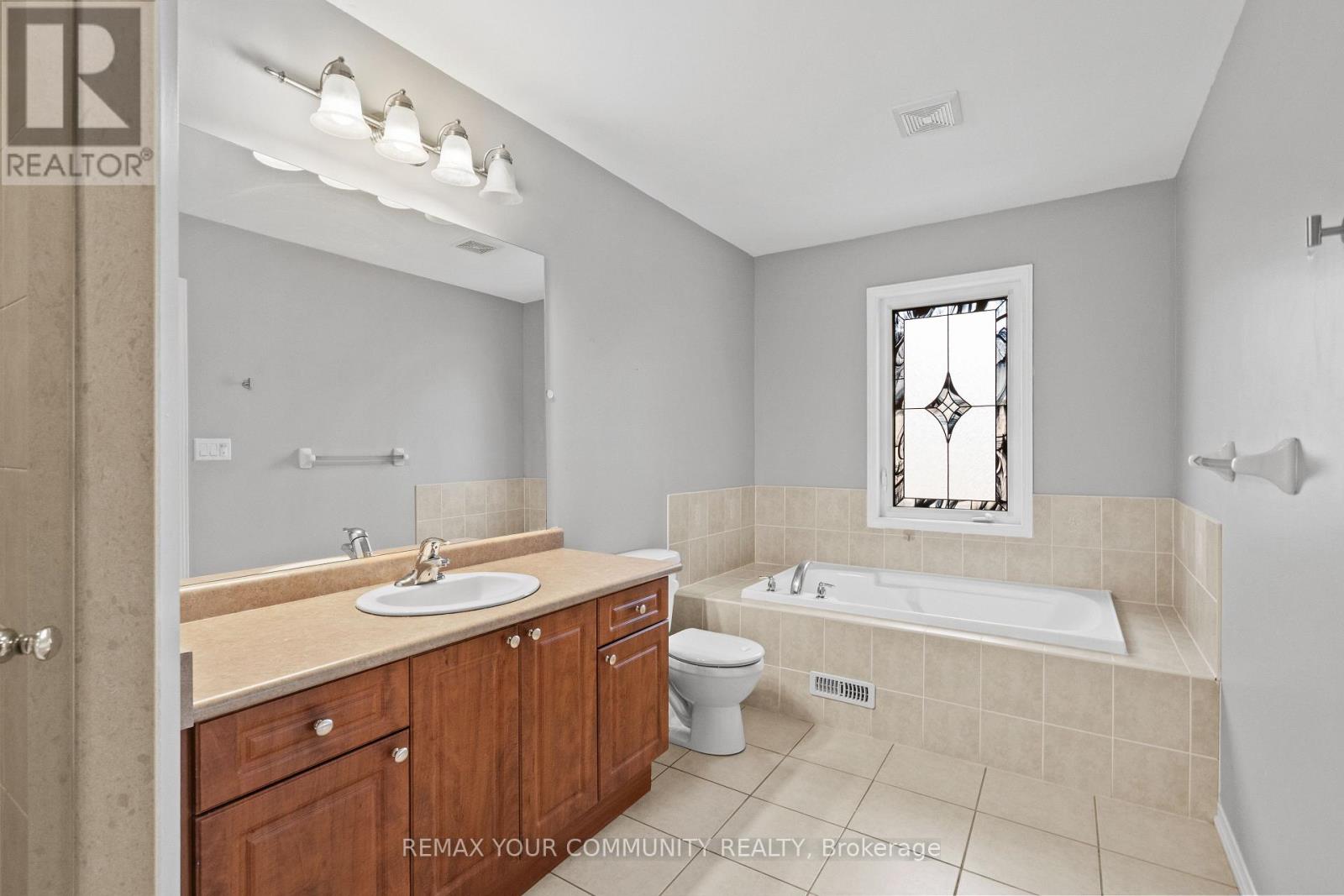 18 Telstar Way, Whitby, Ontario  L1M 0G2 - Photo 23 - E13594944