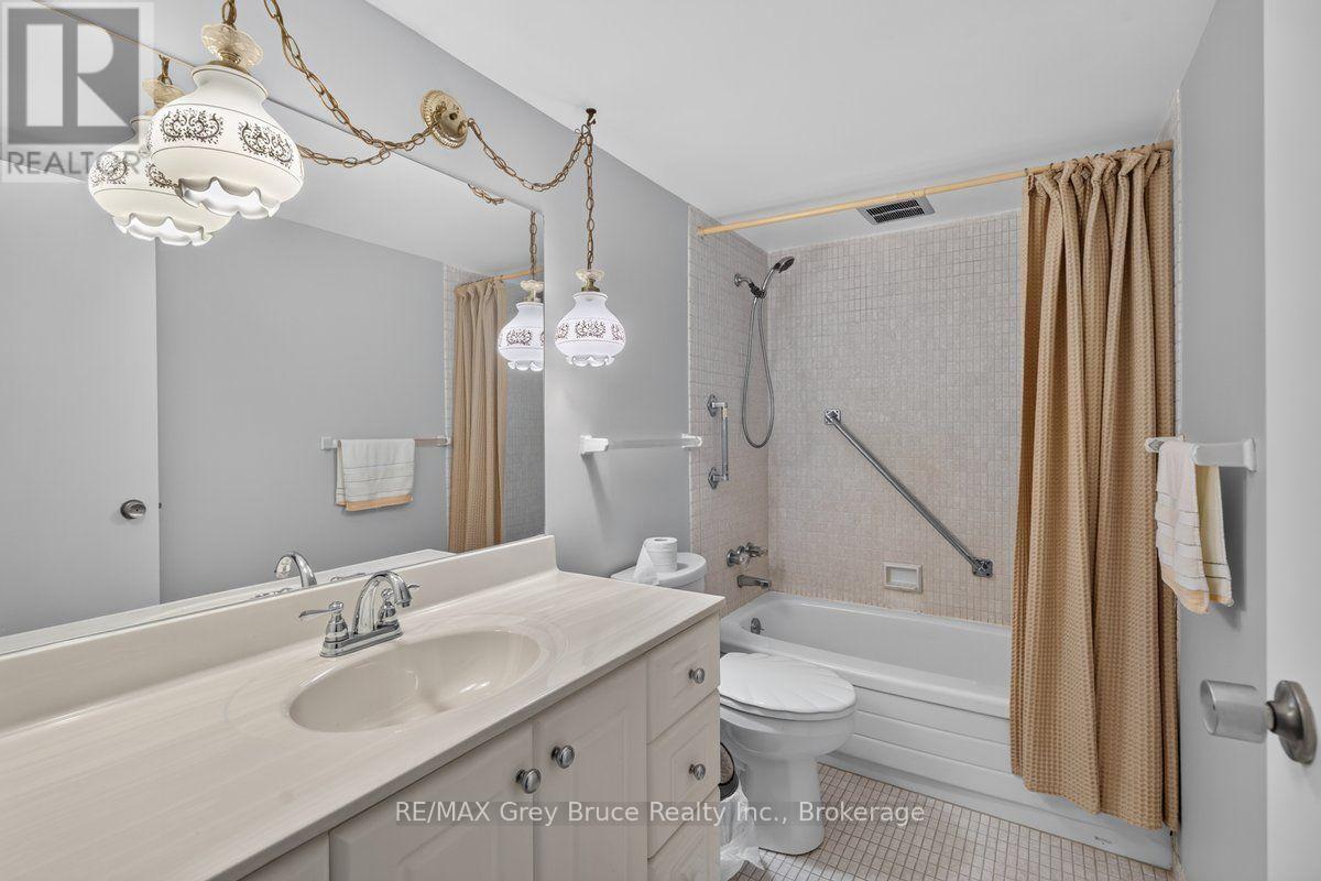 208 - 860 9th Street E, Owen Sound, Ontario  N4K 1R2 - Photo 19 - X13594912