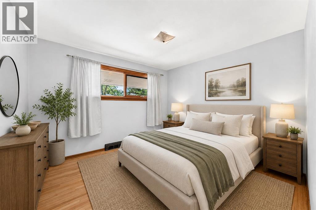 5620 Buckthorn Road NW, Calgary, Alberta  T2K 2Y5 - Photo 11 - A2330228