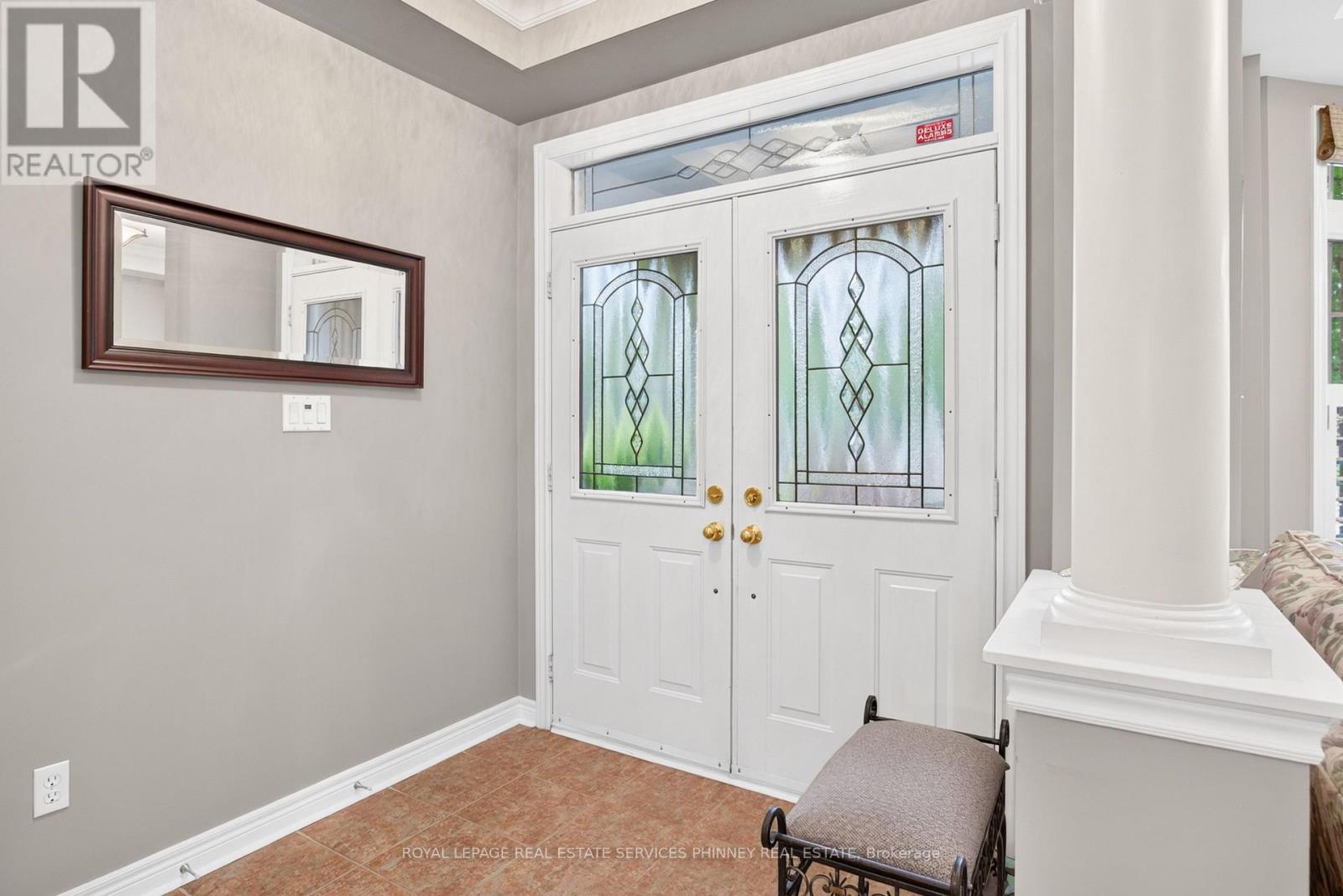 211 Creek Path Avenue, Oakville, Ontario  L6L 6T5 - Photo 4 - W13594812