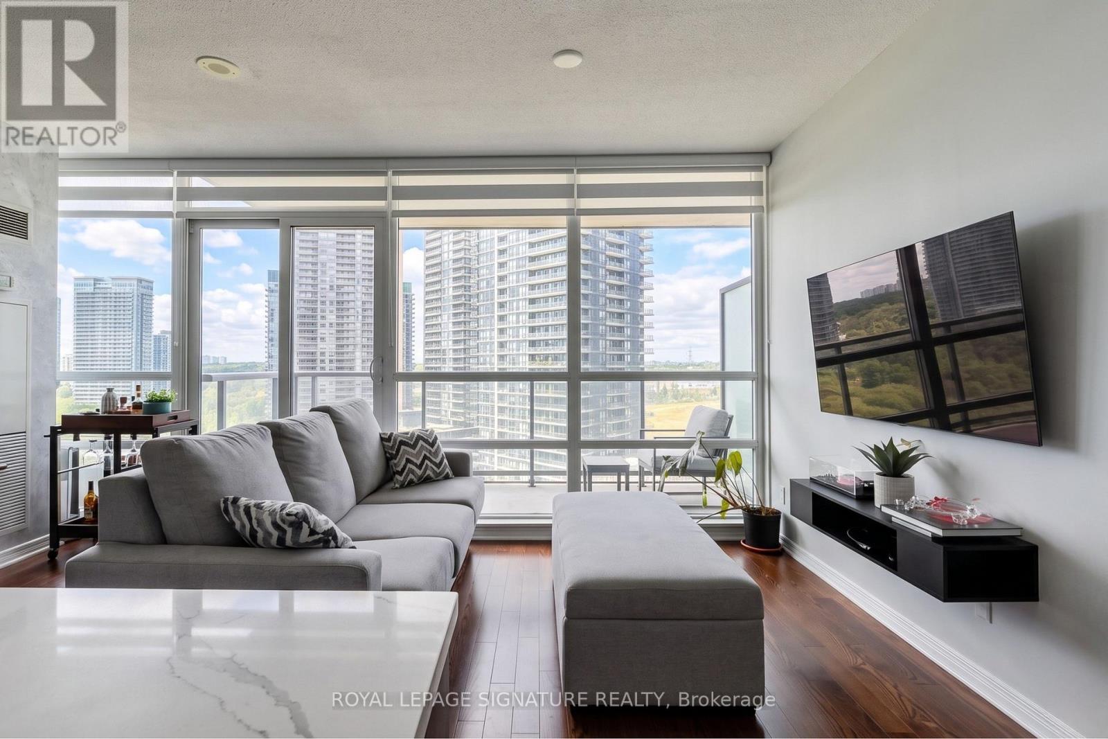 1505 - 2230 Lake Shore Boulevard, Toronto, Ontario  M8V 0B2 - Photo 4 - W13594950
