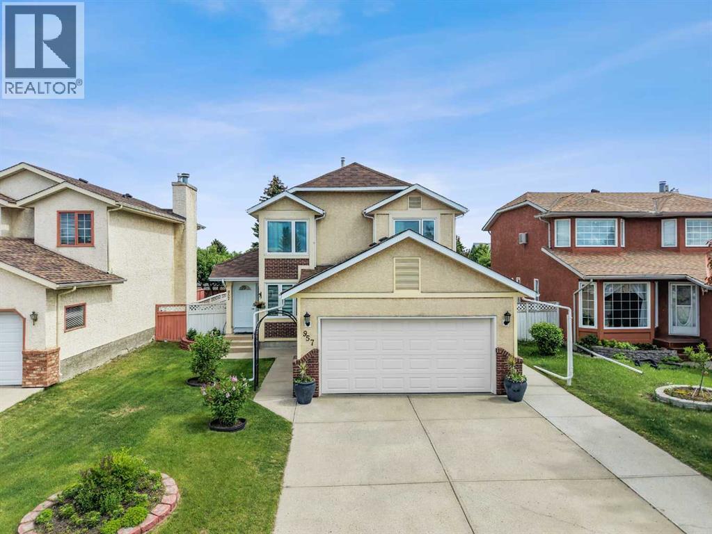 957 Applewood Drive SE, Calgary, Alberta  T2A 7M7 - Photo 1 - A2320608