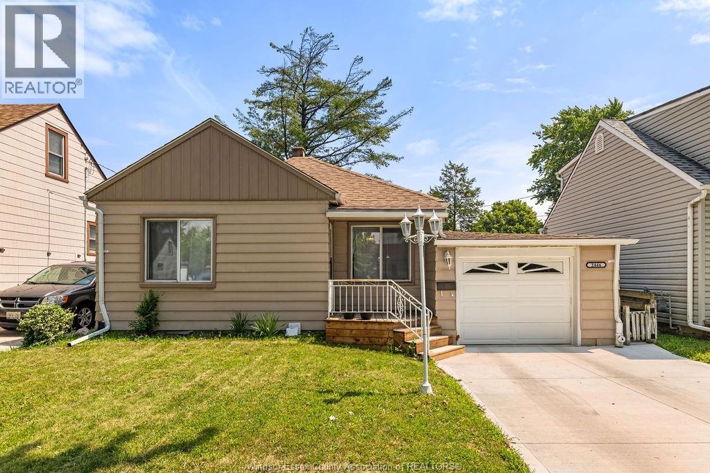 2446 Alexis, Windsor, Ontario  N8W 3Z5 - Photo 2 - 26017675