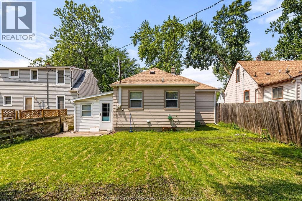 2446 Alexis, Windsor, Ontario  N8W 3Z5 - Photo 21 - 26017675