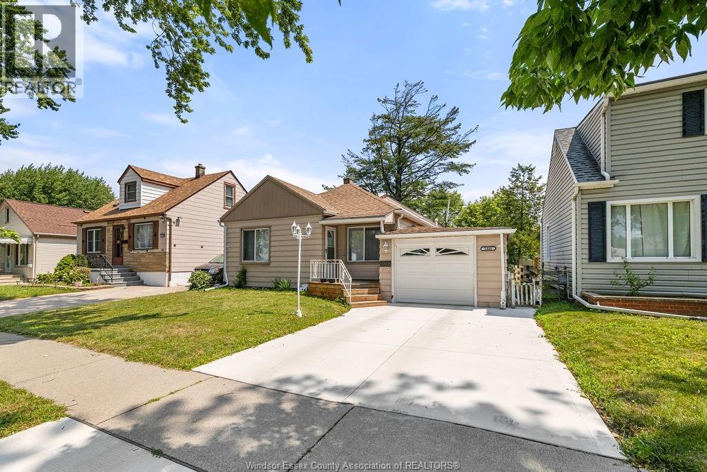2446 Alexis, Windsor, Ontario  N8W 3Z5 - Photo 5 - 26017675