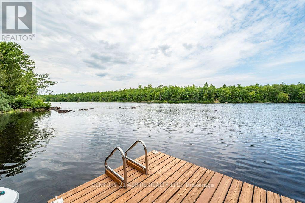 978 Rantz Road, Petawawa, Ontario  K8H 2W8 - Photo 9 - X13595040