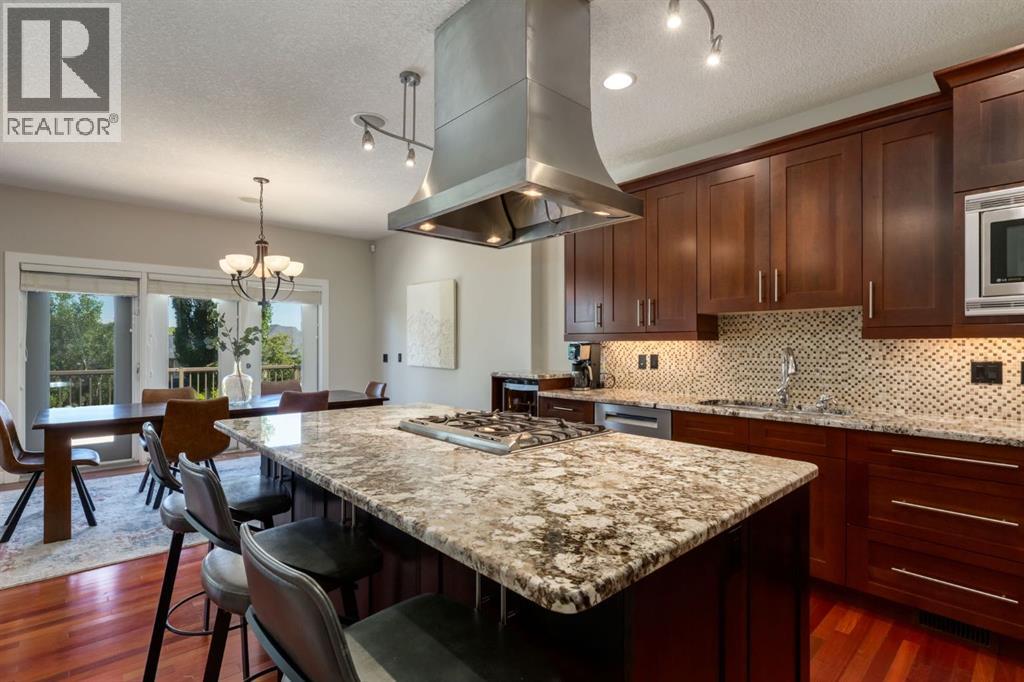 52 Valley Woods Way NW, Calgary, Alberta  t3B 6A5 - Photo 8 - A2327283