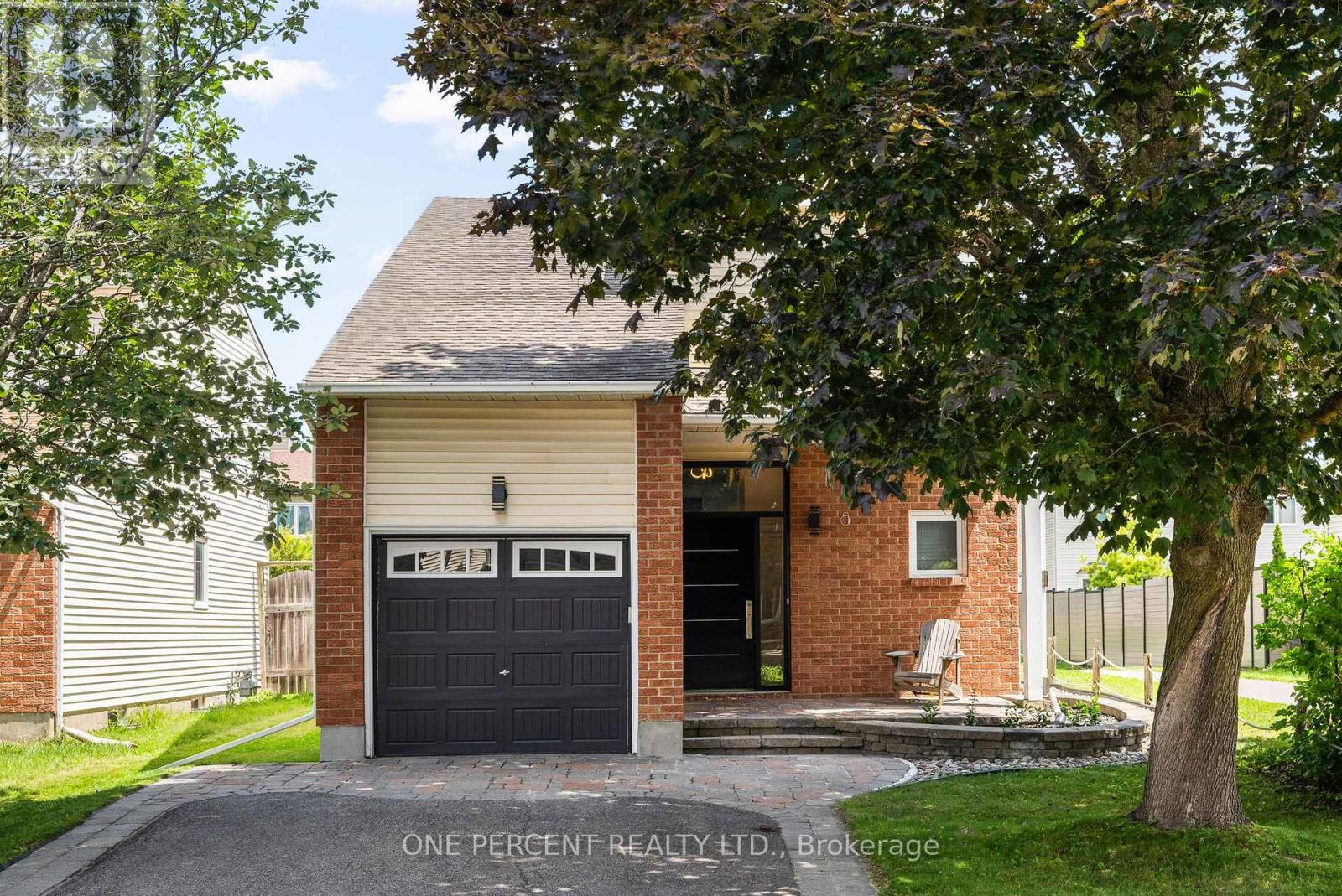 8 Rastila Crescent, Ottawa, Ontario  K1T 2C6 - Photo 2 - X13595008