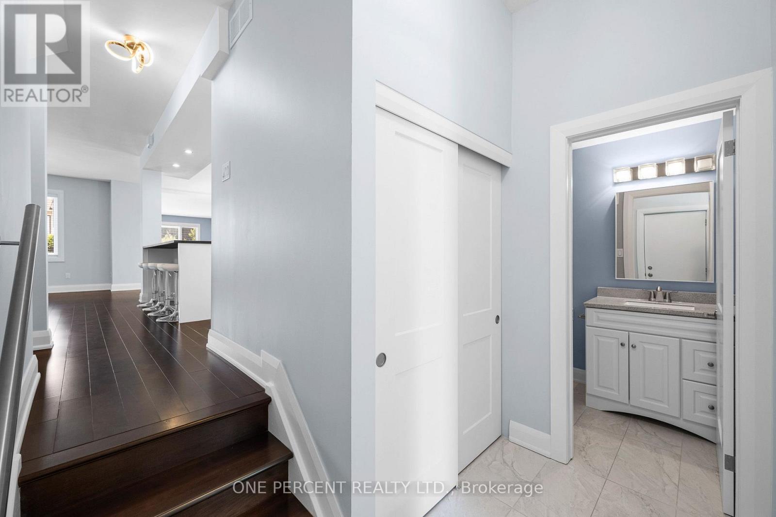 8 Rastila Crescent, Ottawa, Ontario  K1T 2C6 - Photo 5 - X13595008